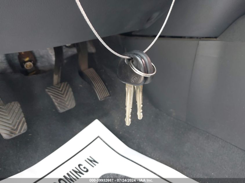 2012 Kia Soul VIN: KNDJT2A5XC7381353 Lot: 39932687