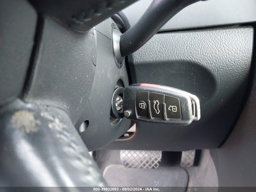 2008 Audi A4 2.0T VIN: WAUDF48H08K016357 Lot: 39932693