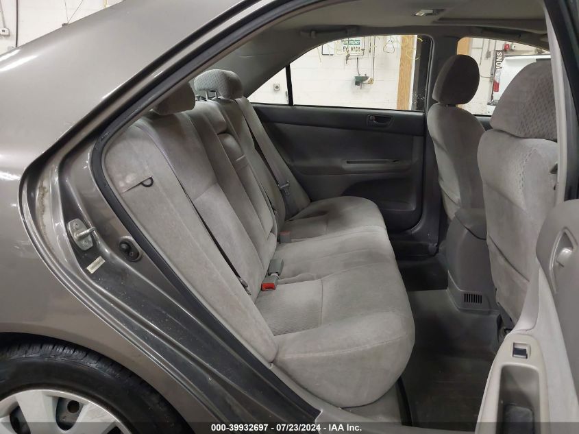 2003 Toyota Camry Le VIN: 4T1BE32K83U664596 Lot: 39932697