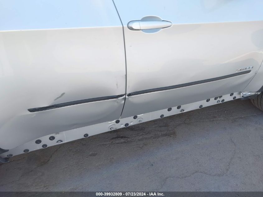 2011 BMW X5 xDrive35I/xDrive35I Premium/xDrive35I Sport Activity VIN: 5UXZV4C54BL411182 Lot: 39932809