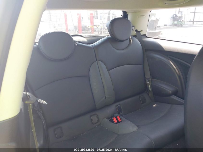 2007 Mini Cooper VIN: WMWMF33547TL68356 Lot: 39932890