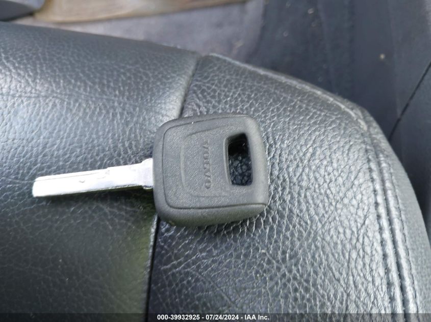 2001 Volvo S40 A/Sport Edition VIN: YV1VS29531F639458 Lot: 39932925