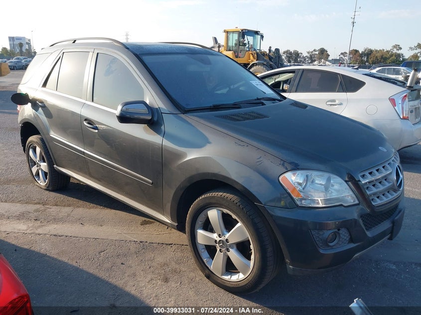 2010 Mercedes-Benz Ml 350 4Matic VIN: 4JGBB8GB8AA542530 Lot: 39933031