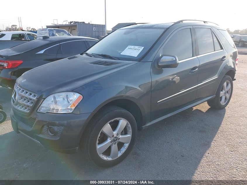 2010 Mercedes-Benz Ml 350 4Matic VIN: 4JGBB8GB8AA542530 Lot: 39933031