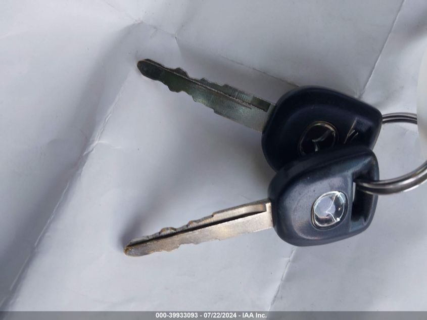 2004 Mazda Mpv Lx VIN: JM3LW28J040520135 Lot: 39933093