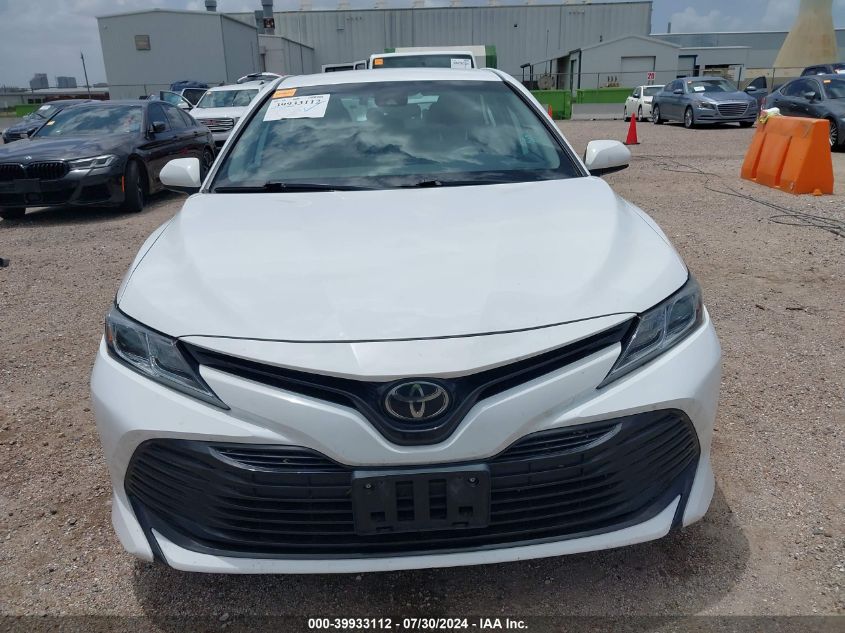 2019 Toyota Camry Le VIN: 4T1B11HK8KU849057 Lot: 39933112