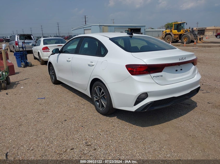 VIN 3KPF24AD3RE792579 2024 KIA FORTE LXS