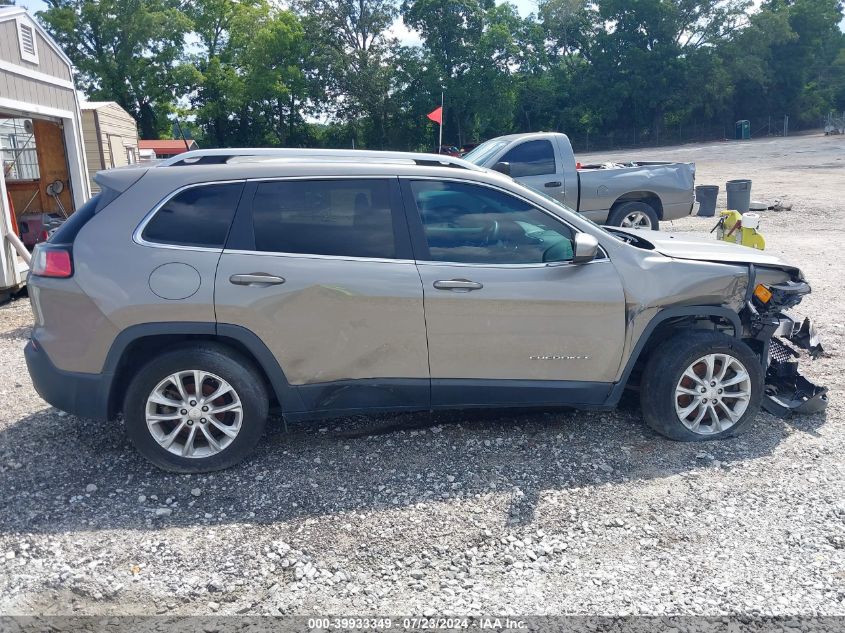 2019 Jeep Cherokee Latitude Fwd VIN: 1C4PJLCB8KD242671 Lot: 39933349