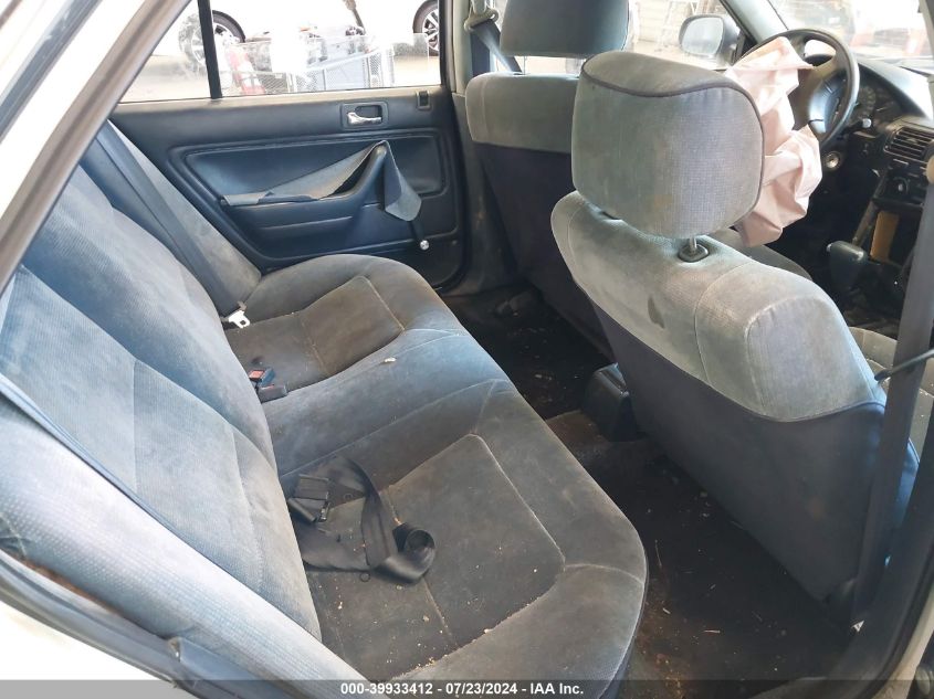 1992 Honda Accord Dx VIN: 1HGCB7645NA152238 Lot: 39933412