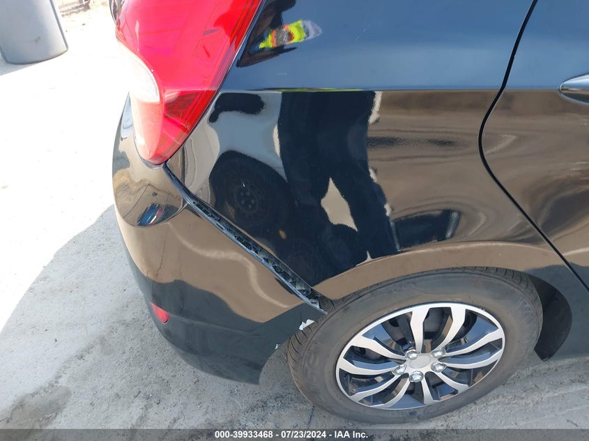 2017 Hyundai Accent Se VIN: KMHCT5AE5HU356178 Lot: 39933468