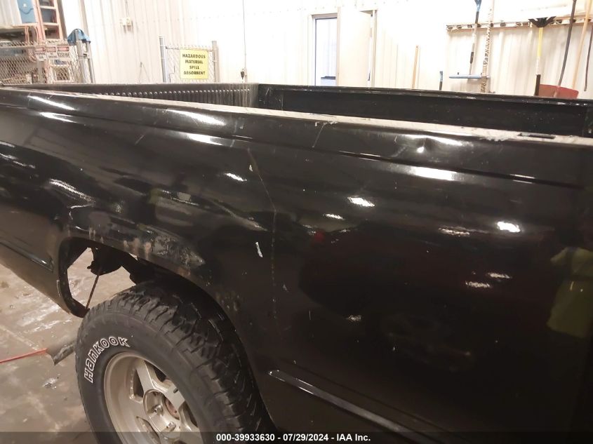 1998 Chevrolet Gmt-400 K1500 VIN: 1GCEK14R7WZ109171 Lot: 39933630