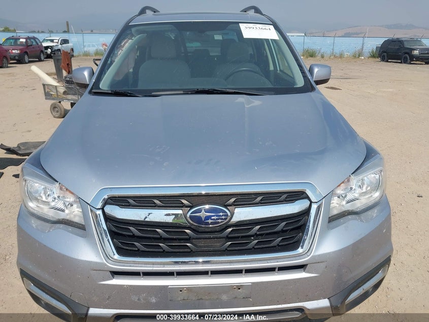 VIN JF2SJAEC0JH506706 2018 SUBARU FORESTER 2.5I PREMIUM