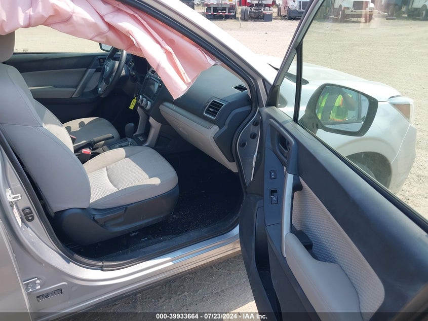 VIN JF2SJAEC0JH506706 2018 SUBARU FORESTER 2.5I PREMIUM
