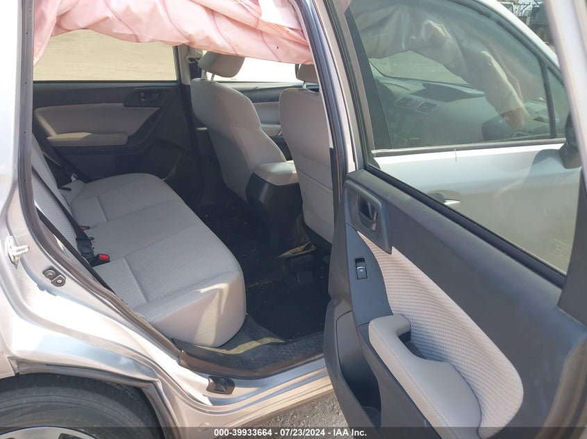 VIN JF2SJAEC0JH506706 2018 SUBARU FORESTER 2.5I PREMIUM