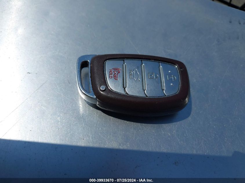 2016 Hyundai Sonata Hybrid/Limited VIN: KMHE34L11GA028799 Lot: 39933670