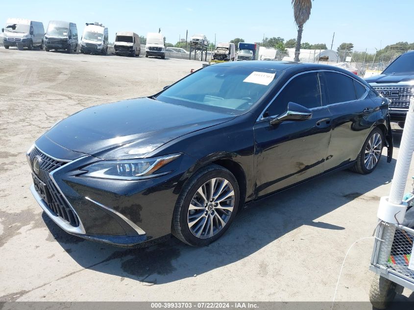 58ACZ1B1XPU148615 2023 LEXUS ES - Image 2