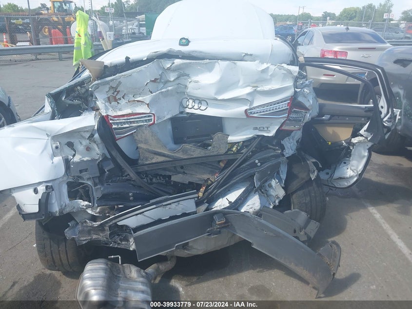 2015 Audi A4 2.0T Premium VIN: WAUFFAFL9FN014861 Lot: 39933779