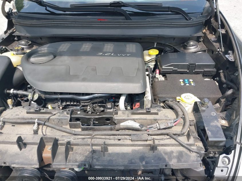 2014 Jeep Cherokee Latitude VIN: 1C4PJMCSXEW147785 Lot: 39933921