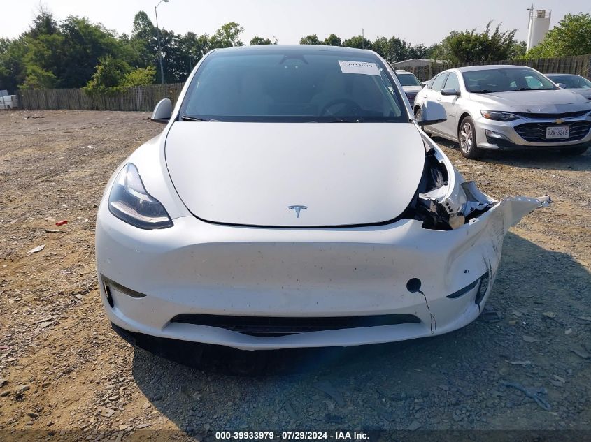 2024 Tesla Model Y Performance Dual Motor All-Wheel Drive VIN: 7SAYGDEF1RF040382 Lot: 39933979