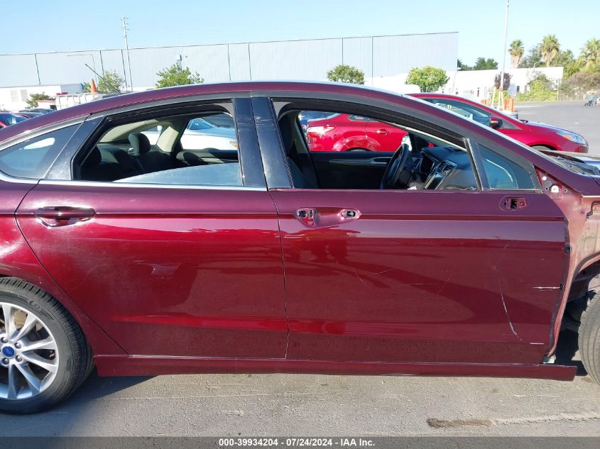 2017 Ford Fusion Se VIN: 3FA6P0HD8HR158195 Lot: 39934204