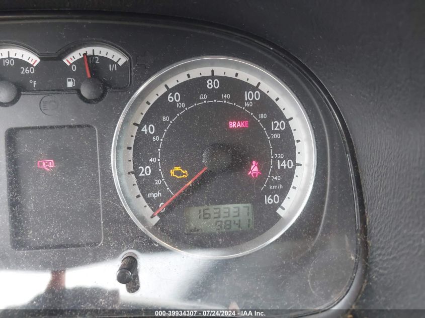 2004 Volkswagen Jetta Gls 1.8T VIN: 3VWSE69M04M009493 Lot: 39934307