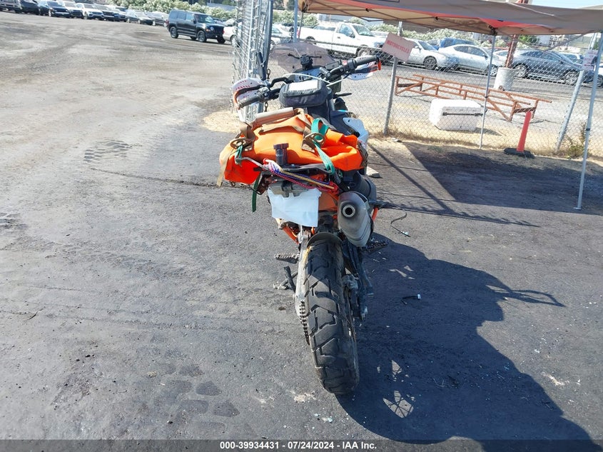 VIN VBKTR3408LM789461 2020 KTM 790 ADVENTURE R
