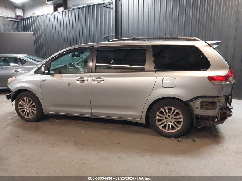 2011 Toyota Sienna Xle V6 VIN: 5TDYK3DCXBS107785 Lot: 39934436
