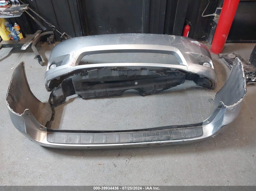 2011 Toyota Sienna Xle V6 VIN: 5TDYK3DCXBS107785 Lot: 39934436