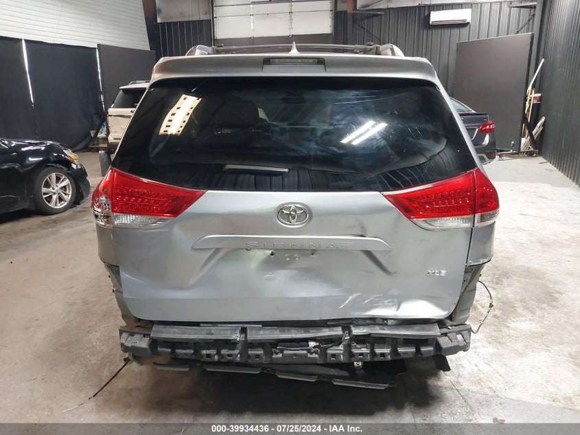 2011 Toyota Sienna Xle V6 VIN: 5TDYK3DCXBS107785 Lot: 39934436