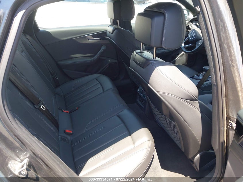 2023 Audi A4 Premium Plus 45 Tfsi S Line Quattro S Tronic VIN: WAUEAAF43PN005920 Lot: 39934571