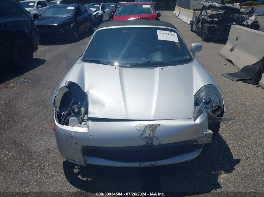 2000 Toyota Mr2 Spyder VIN: JTDFR3202Y0019210 Lot: 39934584