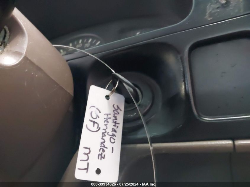 2000 Toyota Tacoma VIN: 5TENL42N3YZ700488 Lot: 39934626