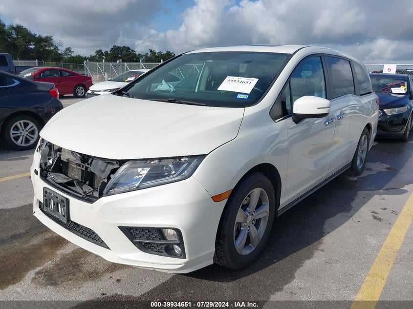 VIN 5FNRL6H72JB063770 2018 HONDA ODYSSEY EXL