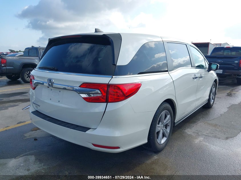 VIN 5FNRL6H72JB063770 2018 HONDA ODYSSEY EXL