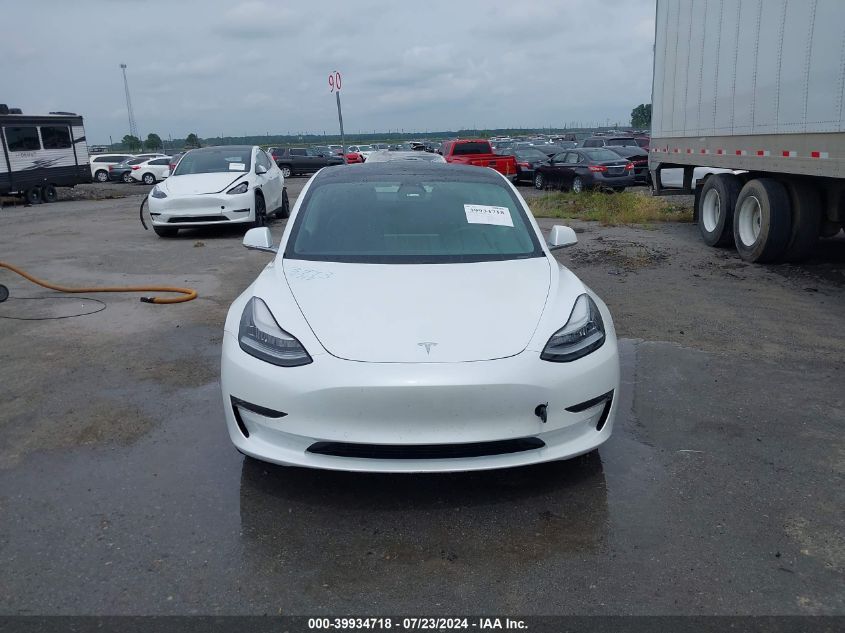 2019 Tesla Model 3 Long Range/Performance VIN: 5YJ3E1EB7KF418381 Lot: 39934718