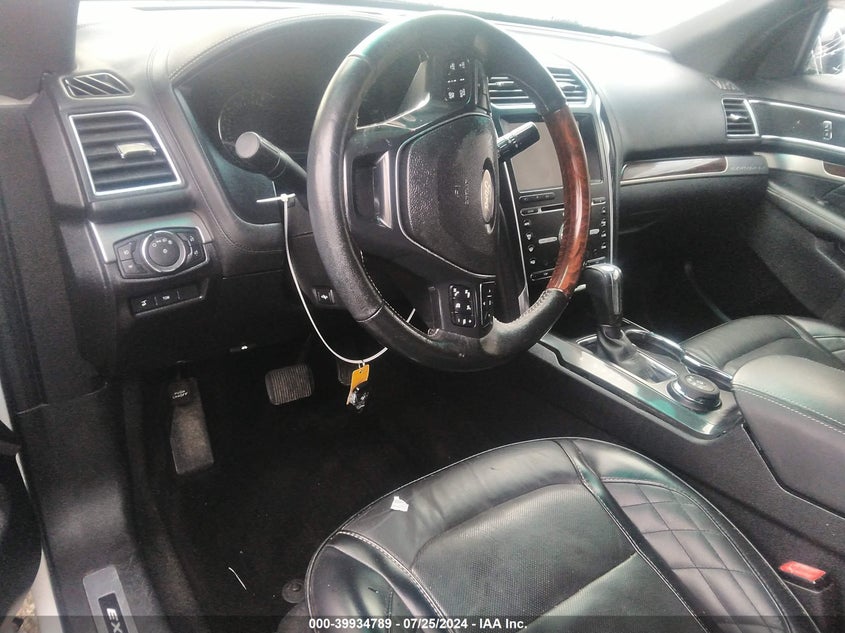 VIN 1FM5K8HT9HGA05970 2017 FORD EXPLORER PLATINUM