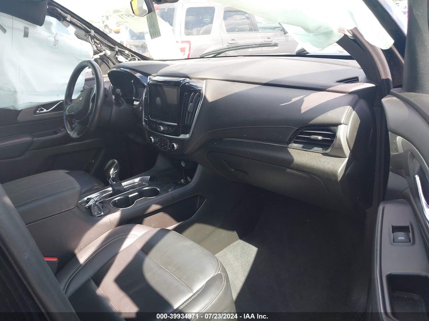 2022 CHEVROLET TRAVERSE LT - 1GNEVHKW9NJ150611