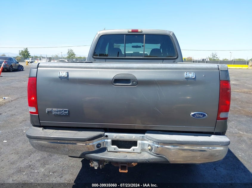 2003 Ford F-250 Lariat/Xl/Xlt VIN: 1FTNW21F43EA69588 Lot: 39935060