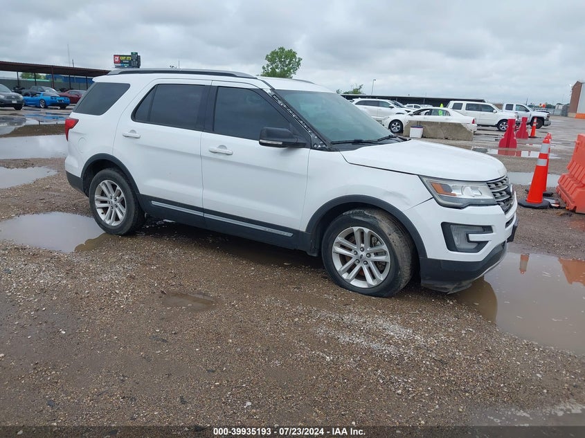 FORD EXPLORER XLT 2017