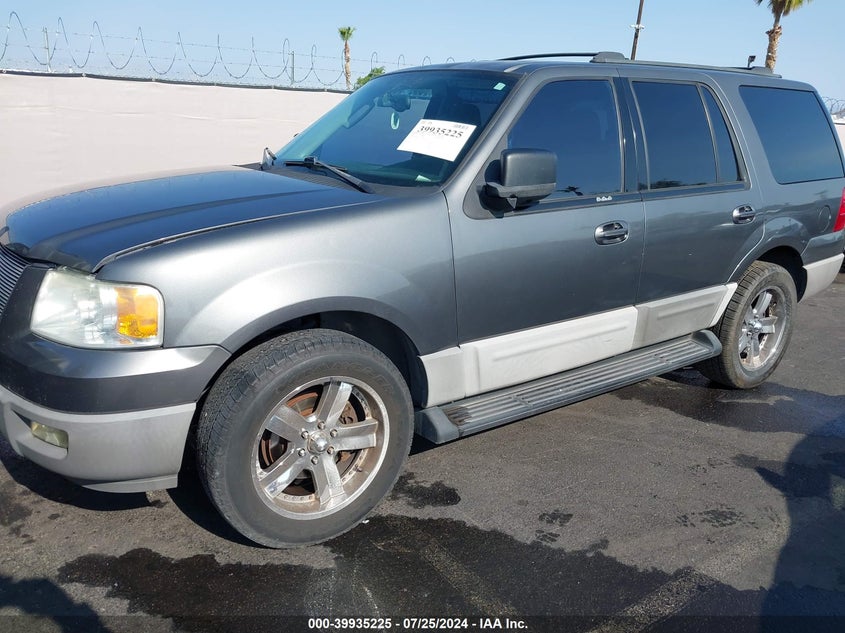 2003 Ford Expedition Xlt VIN: 1FMRU15W33LC09892 Lot: 39935225