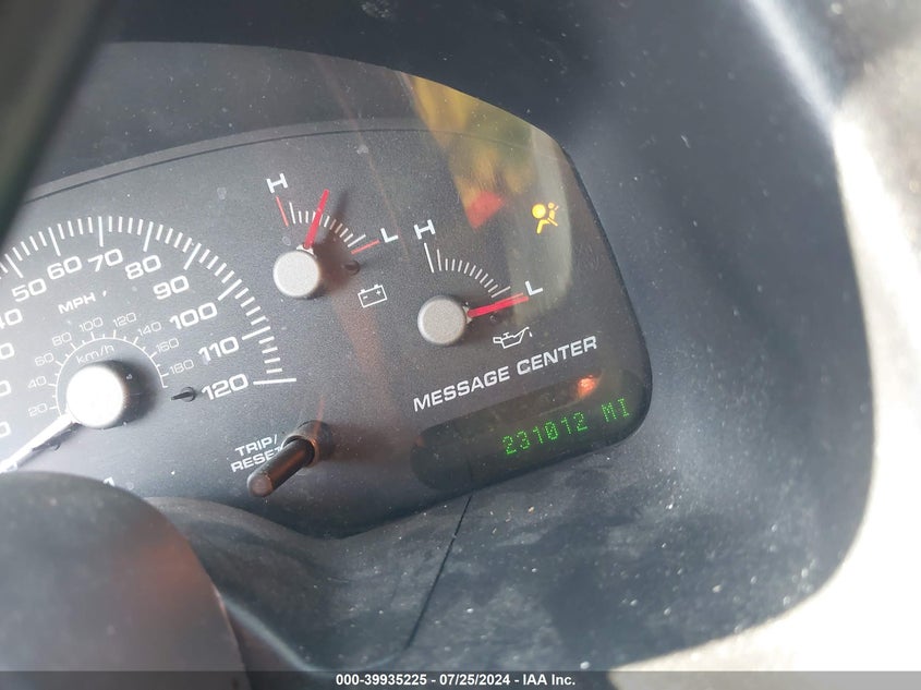 2003 Ford Expedition Xlt VIN: 1FMRU15W33LC09892 Lot: 39935225