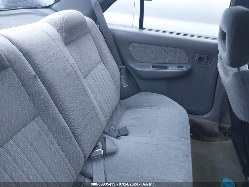 1998 Nissan Sentra Gle/Gxe/Xe VIN: 1N4AB41DXWC728865 Lot: 39935439