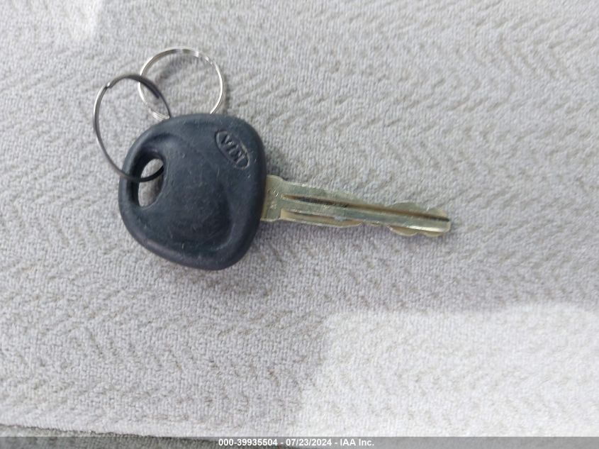 2006 Kia Optima Ex (New)/Lx (New) VIN: KNAGE123765023877 Lot: 39935504