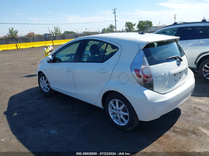 2013 Toyota Prius C Four VIN: JTDKDTB39D1054547 Lot: 39935558