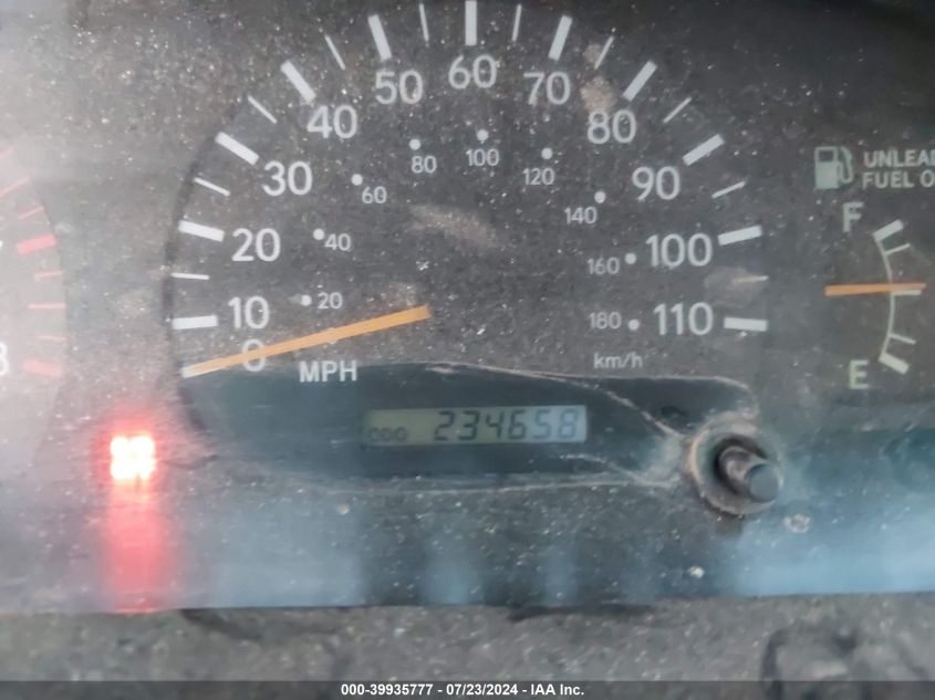 1998 Toyota Tacoma Xtracab VIN: 4TAWN72N5WZ157777 Lot: 39935777