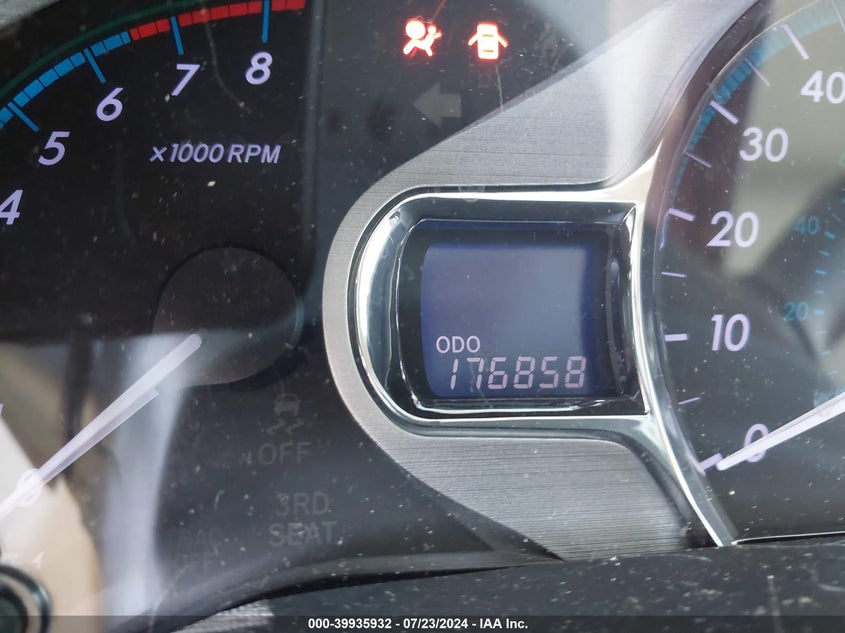 2011 Toyota Sienna Limited V6 VIN: 5TDYK3DC0BS075462 Lot: 39935932