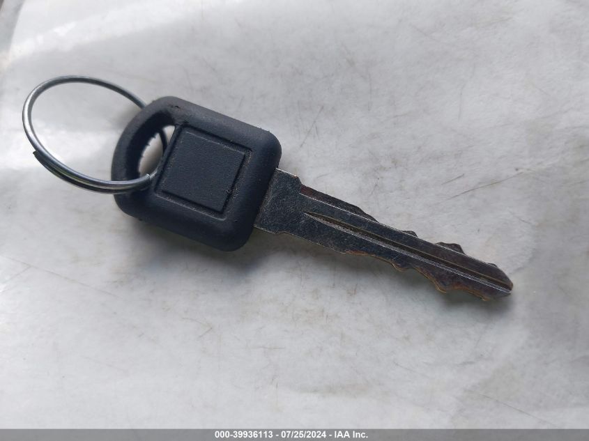 1995 Chevrolet Tahoe K1500 VIN: 3GNEK18KXSG108952 Lot: 39936113