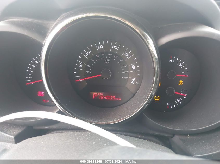 2011 Kia Soul + VIN: KNDJT2A29B7285346 Lot: 39936268