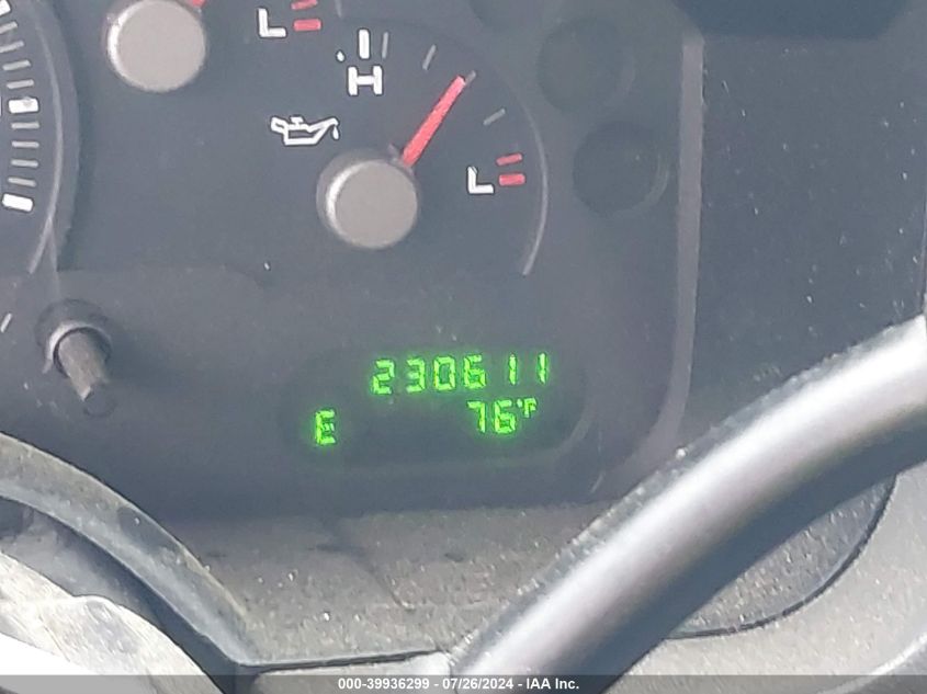 2004 Ford Explorer Xlt/Xlt Sport/Nbx VIN: 1FMZU73K64UA94980 Lot: 39936299