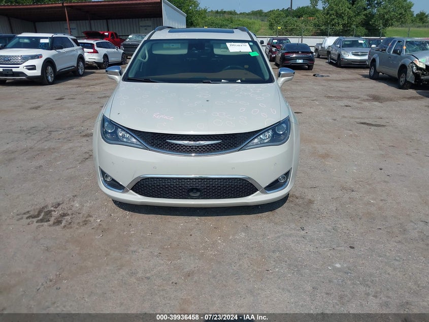 2017 CHRYSLER PACIFICA LIMITED - 2C4RC1GGXHR553683